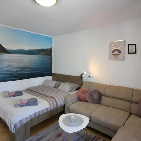 Cozy Studio Cipresa 200m From The * ポレッチ
