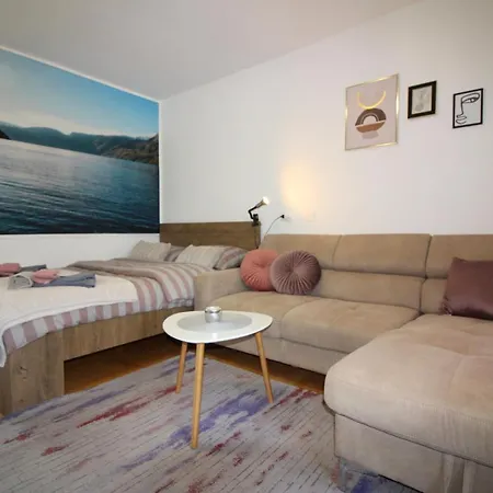 Apartment Cozy Studio Cipresa 200m From The Porec